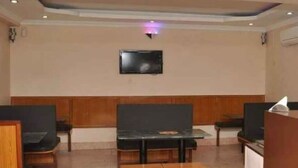 Dining - Hotel Nesam Grand By M&D Hospitality (Rajapalayam)
