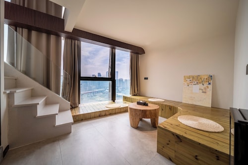 Chongqing Ashan River View Hotel