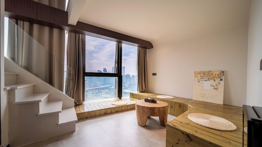 Chongqing Ashan River View Hotel