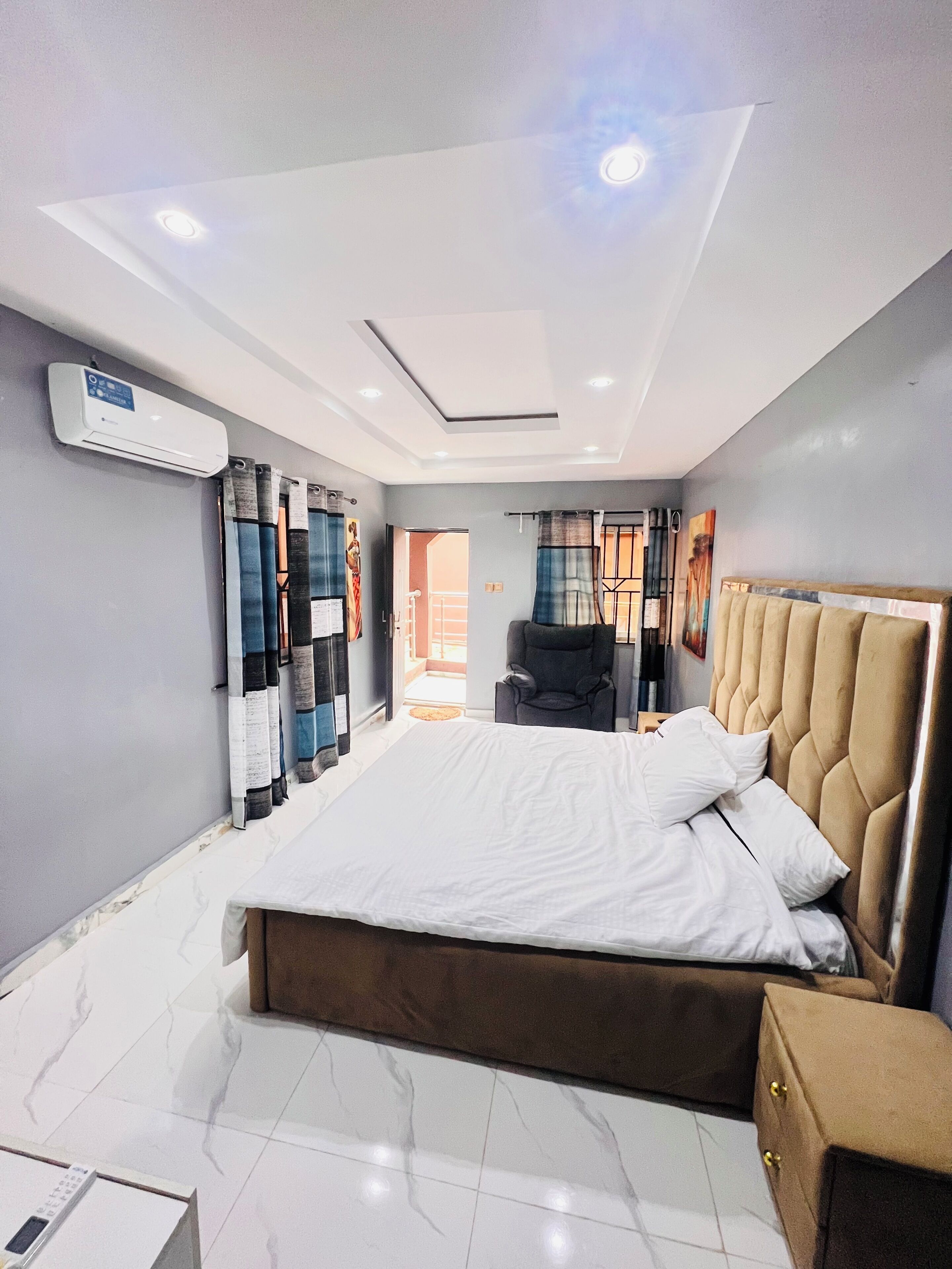1 chambre, fer et planche à repasser, Wi-Fi gratuit, draps fournis