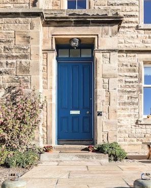Unclassified image, 4 of 7, button - Beautiful house with amazing sea views in the heart of Elie. (Elie and Earlsferry)