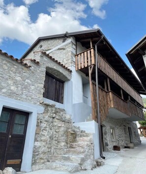 Exterior - Holiday home in Kobarid with swimming pool (Kobarid)