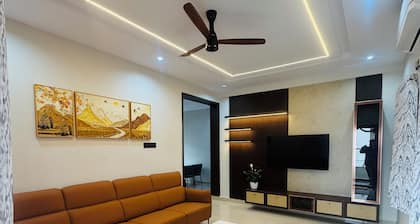 Shreshtam Signature Serviced Apartment