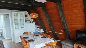 Dining - Vrbo Property (Butjadingen)