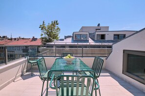 Unclassified image, 2 of 59, button - Classy Duplex, Terrace, 3BR (Kadıköy)