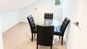 Dining - Comfort on Coutts Way (Palmerston North)