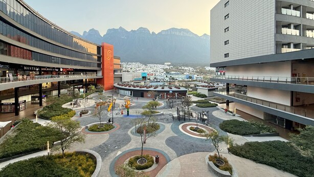 Unclassified image, 1 of 22, button - Premium Loft at a Plaza with restaurants & others (Monterrey)