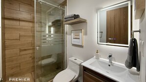 Unclassified image, 5 of 22, button - Premium Loft at a Plaza with restaurants & others (Monterrey)