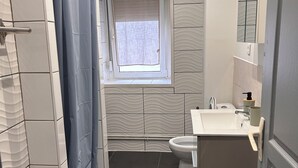 Unclassified image, 3 of 10, button - Vrbo Property (Mulhouse)
