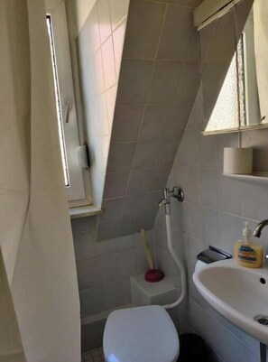 Bathroom - Apartment in Residenznähe (Würzburg)