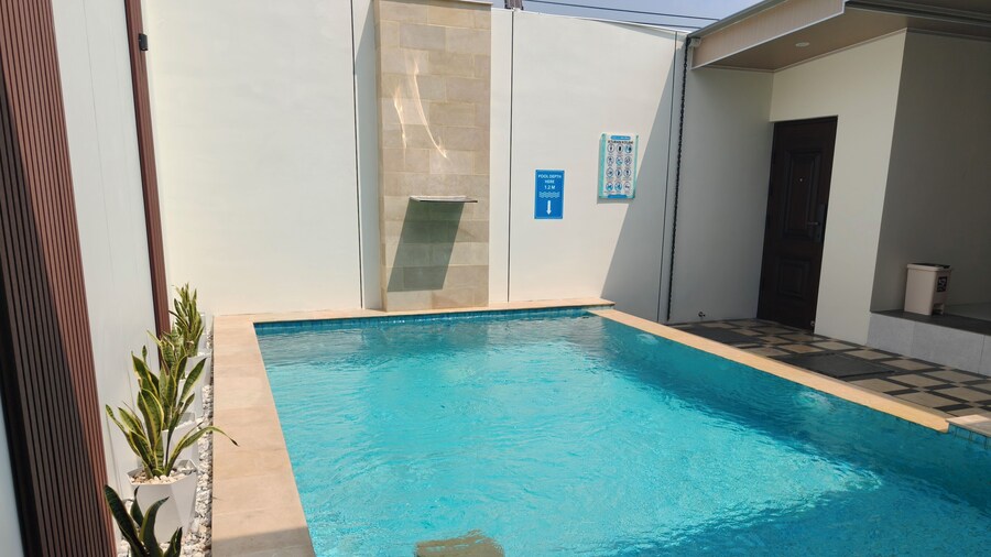 DMranti Villa