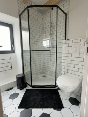 Unclassified image, 5 of 13, button - Vrbo Property (Ploneour Lanvern)