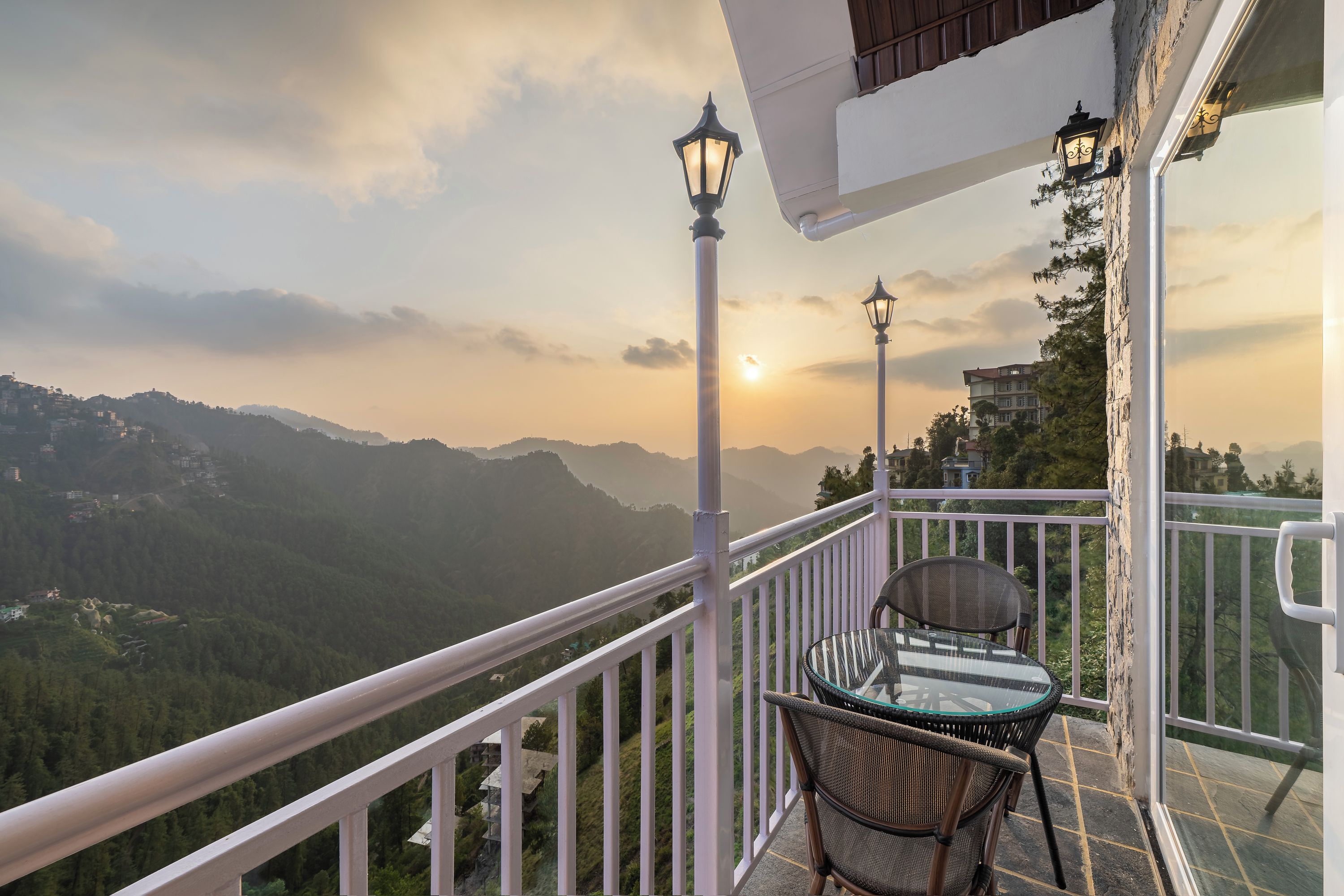 Eclipse Room with Balcony | Balkong