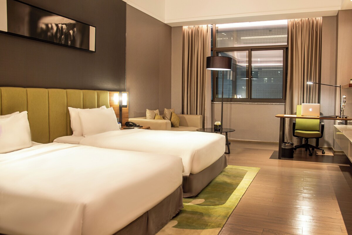 Comfort Double or Twin Room, City View