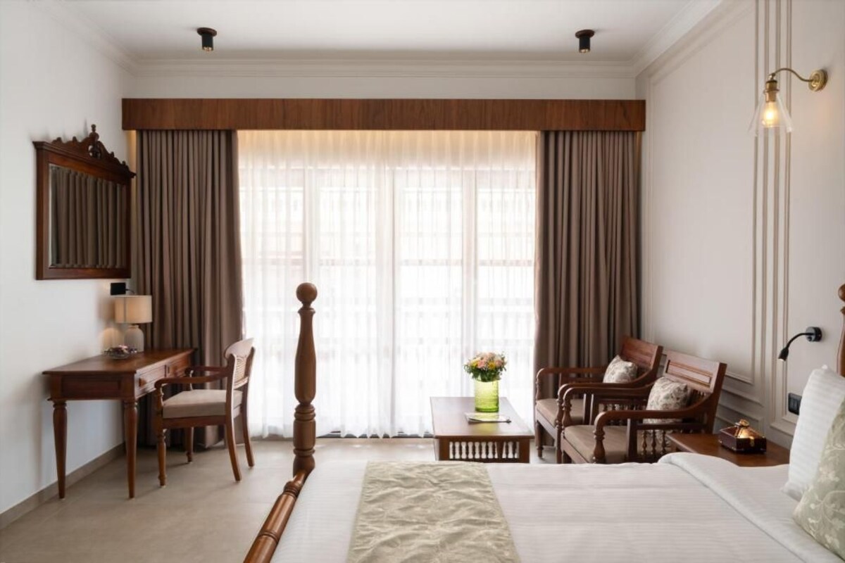 ห้องซูพีเรียดับเบิล, ระเบียง, วิวสระว่ายน้ำ | เตารีด/โต๊ะรีดผ้า, Wi-Fi ฟรี