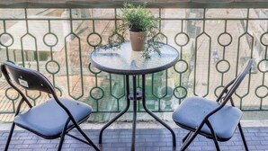Outdoor dining - No. 9 - Spacious 140 m² Apartment in Mestre (Mestre)