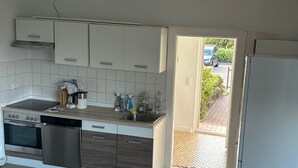 Luokittelematon kuva, 5 kautta 20, painike