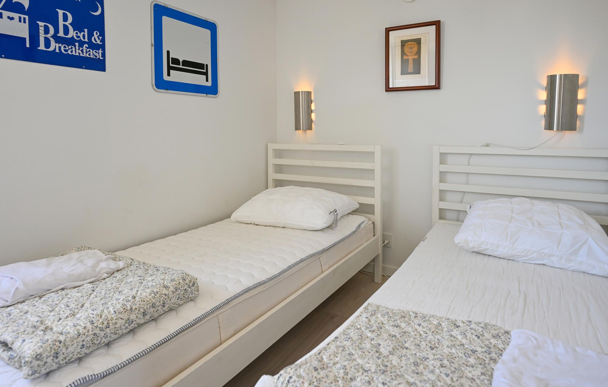1 bedroom, travel crib, WiFi (free)