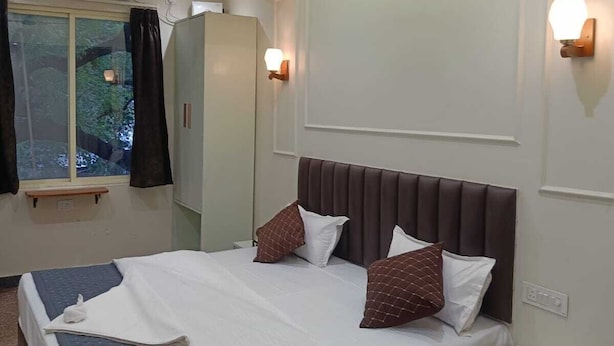 Room - Surya Stays (Prayagraj)
