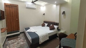 Room - Surya Stays (Prayagraj)