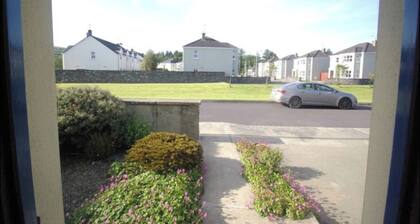 Charming 4-bedroom House in Skibbereen - Pet Friendly Retreat
