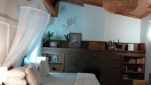 Deluxe-Zimmer, Terrasse, Gartenblick