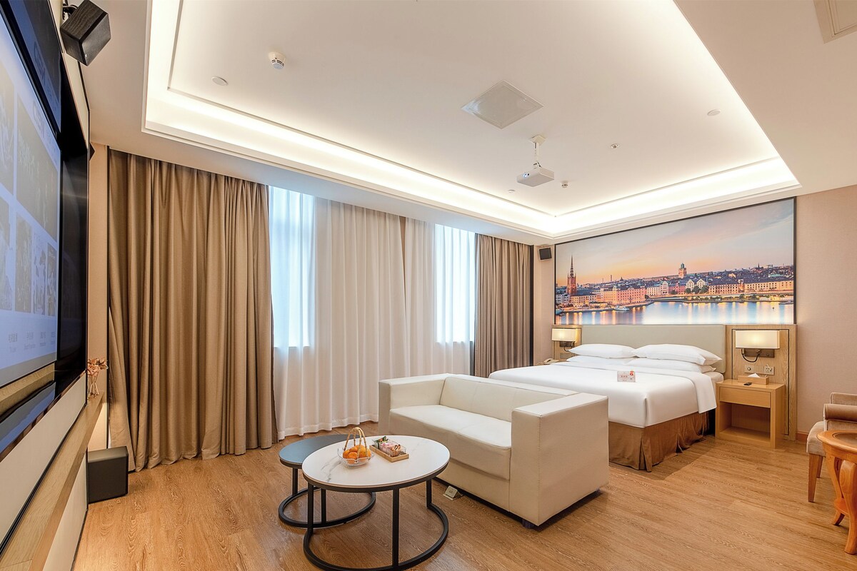 Elite Double Room, City View | View from room