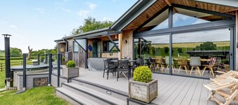 Viewpoint Lodge, Much Wenlock, Countryside Hot Tub