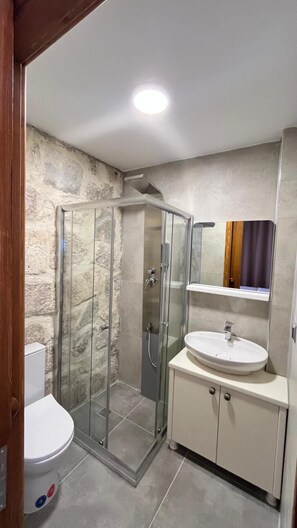 Camera Deluxe | Bagno | Asciugacapelli, asciugamani, sapone