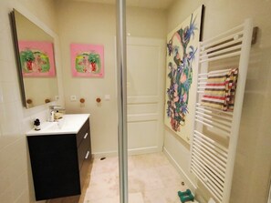 Bathroom - Le Hors - Saison. Charme et art à Pézenas (Pézenas)
