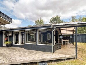 House | Bahagian luar
