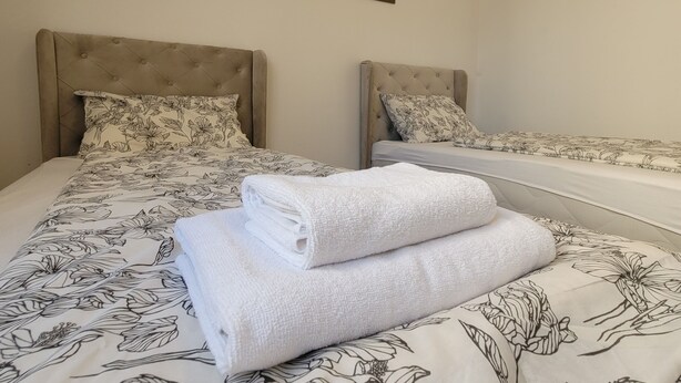 Room - 2-bedroom apartment in fabulous Mostar
Self check-in FREE parking (Mostar)