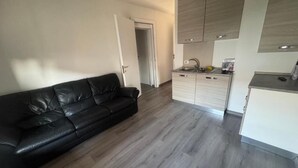 Immagine non classificata, 3 di 10, pulsante