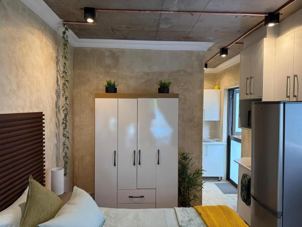 Studio, Balcony, Garden View | Premium bedding, pillowtop beds, soundproofing, iron/ironing board