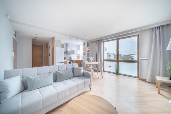 Living area - Modern Suite Al. Wilanowska (Warszawa)