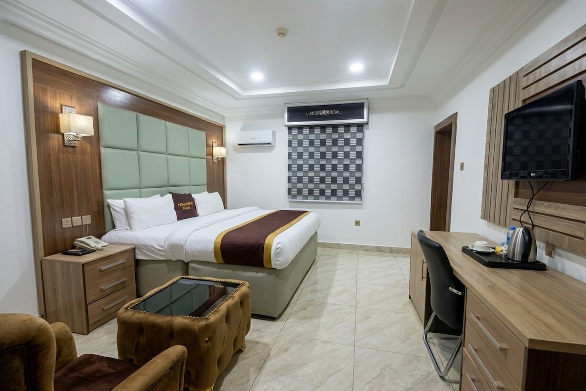 Habitación clásica, vistas a la ciudad | Wifi gratis