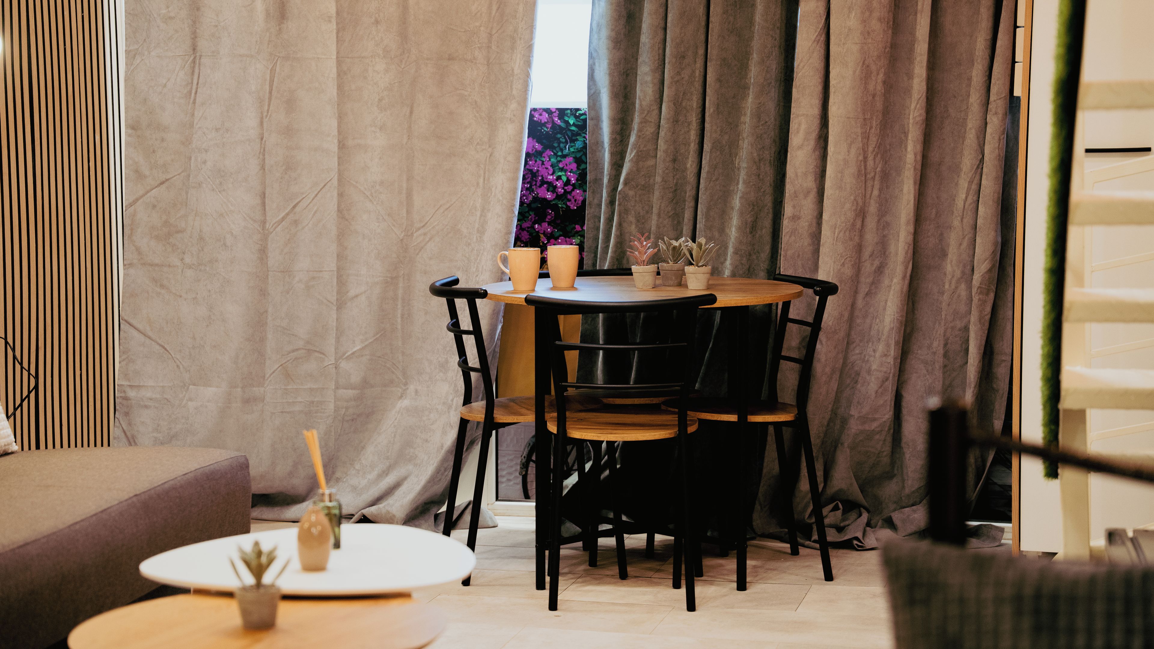 Premium Athenian Superior Loft | Speisen