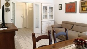 Unclassified image, 5 of 18, button - Lovely apartment for 3 guests with WIFI, A/C, TV and balcony (Camaiore)