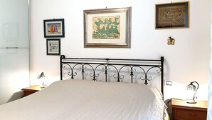Unclassified image, 3 of 18, button - Lovely apartment for 3 guests with WIFI, A/C, TV and balcony (Camaiore)