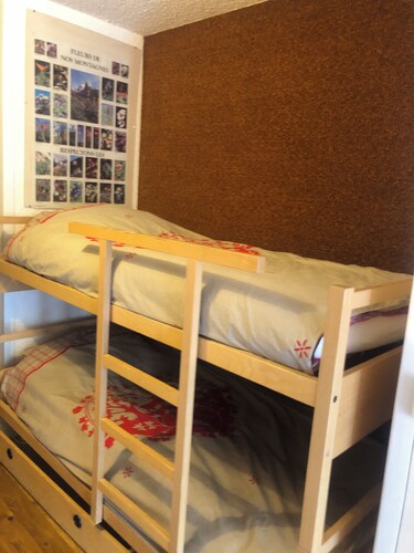 Quaint 1-bedroom house in Saint-Chaffrey perfect for relaxing stays
