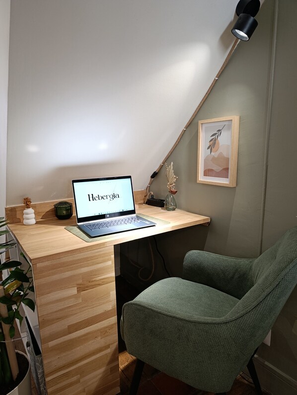 Interior - Vrbo Property (Chartres)