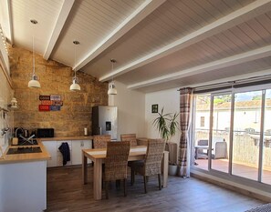 Dining - Vrbo Property (Pézenas)