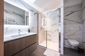 Bathroom - L'Écrin des Noyers - Vue montagne, proche forêt (La Bâthie)