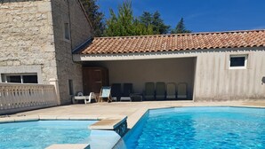Unclassified image, 2 of 14, button - "Gîte Ferrari" 4–6 guests, Ruoms center, shared pool, private terrace, air conditioning (Ruoms)