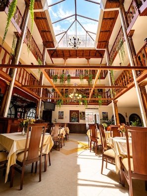 Living area - Hotel Coronel (Cuenca)