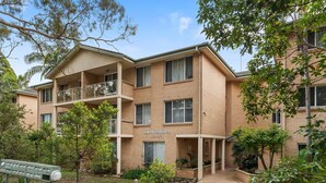 Unclassified image, 2 of 10, button - Top-Floor Apartment - Walk to Sutherland Station, 40 min to Sydney CBD (Sutherland)