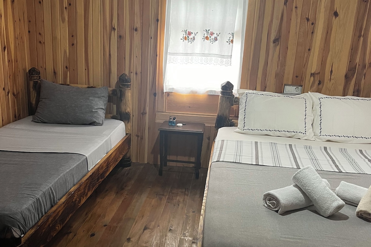 Triple Room | WiFi (free)
