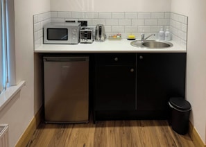 Unclassified image, 5 of 6, button - Spacious Modern Studio | Near CBS Arena (West Midlands)