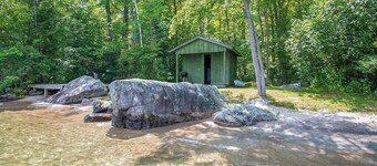 Incredible 5BR Lakefront - Tennis - Washer Dryer