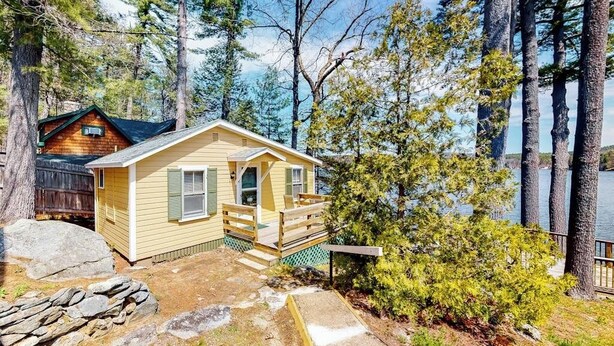 Exterior - Picturesque Studio Lakefront | Dock (Alton)